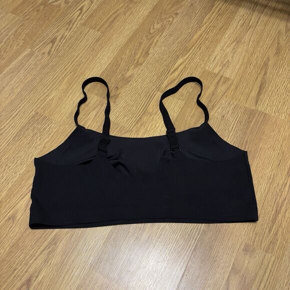 Lot Of 2‎ Carole Hochman XL Seamless Bra Pullover Lightweight Nude Black - Picture 4 of 5